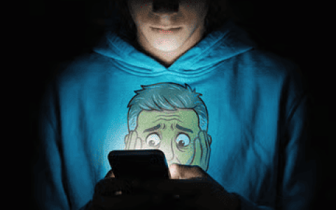 经济学人双语精读：Don't ban teenagers from social media 切勿禁止青少年使用社交媒体
